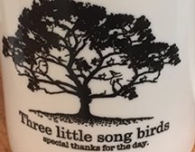 Three little song birdsオリジナルマグカップ